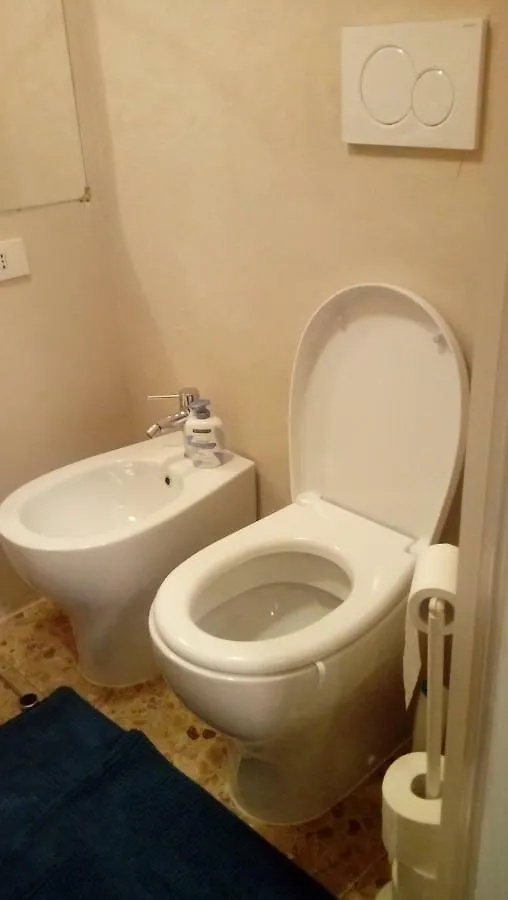 Liberi Mercanti - Guest House Affittacamere Лукка Италия