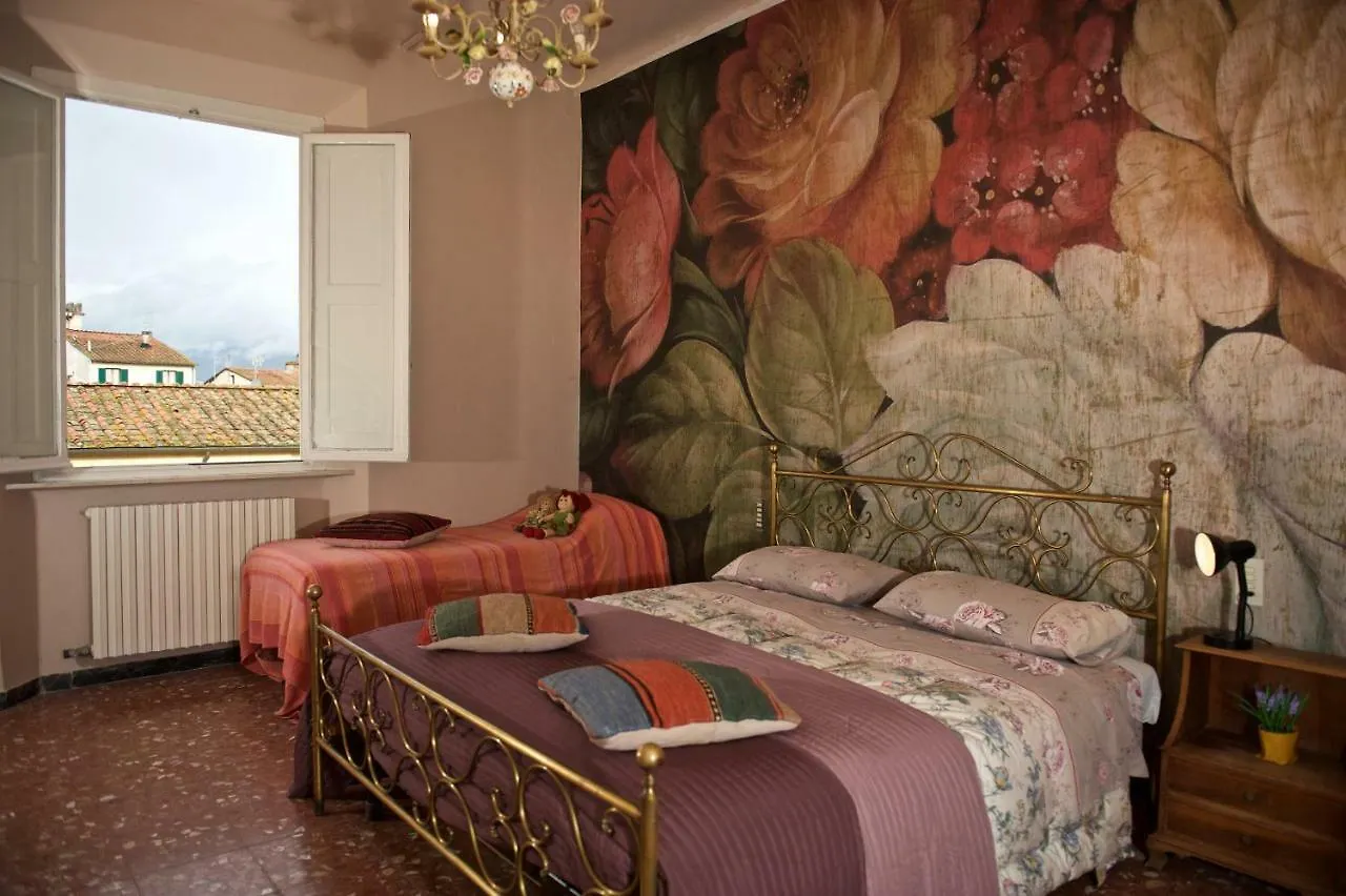 Liberi Mercanti - Guest House Affittacamere Лукка