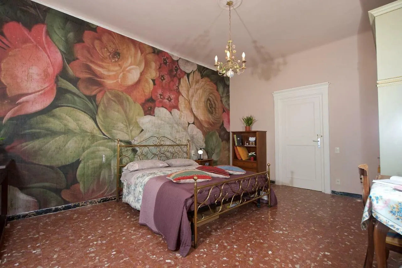 Liberi Mercanti - Guest House Affittacamere Лукка